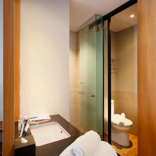 جناح، Batiqa Hotel Jababeka 4/7