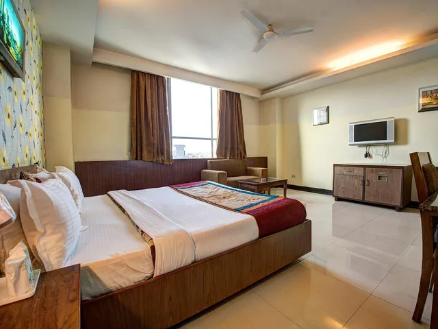 Deluxe, King Bed, P.R RESIDENCY HOTEL 1/1
