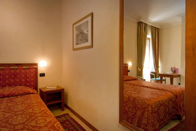 غرفة ديلوكس مفردة بسرير مزدوج، Residenza Paolo VI 1/2