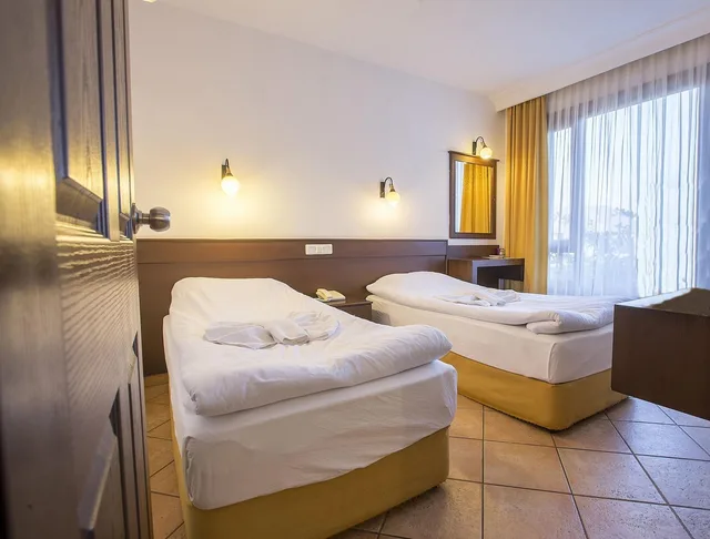 غرفة قياسية بسريرين منفصلين في الملحق، Villa Sonata 1/1