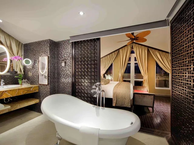 Heritage Presidential Suite 2 Bedroom، HOTEL ROYAL HOI AN, The Legacy by the River 8/8