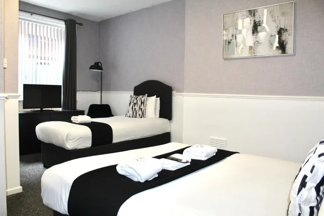 غرفة عائلية صغيرة، The Mitre Hotel 3/10