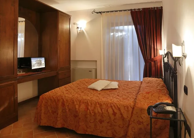 غرفة ثلاثية، Colleverde Country House Beauty and Wellness 2/5