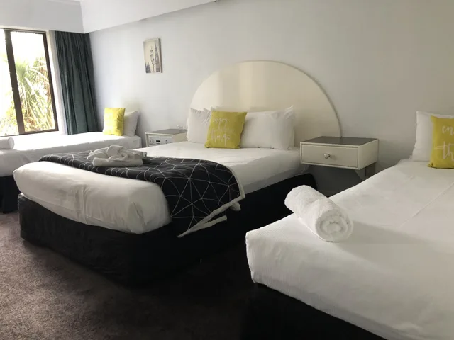 استوديو بسرير كوين وسرير فردي بمطبخ صغير، Alcamo Hotel 4/10