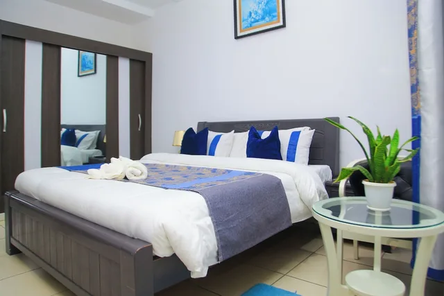 جناح جونيور بسرير كينج، Miliet Hotel 4/7