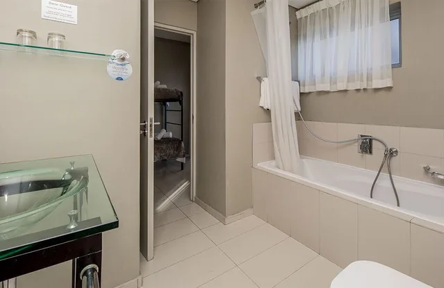2 Bedrooms, Queen Bed, Balcony, Ground Floor, Infinity Self-Catering Apartments 5/5