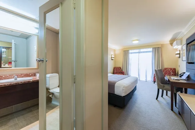 غرفة ديلوكس بسرير كينج، Distinction Rotorua Hotel & Conference Centre 4/4