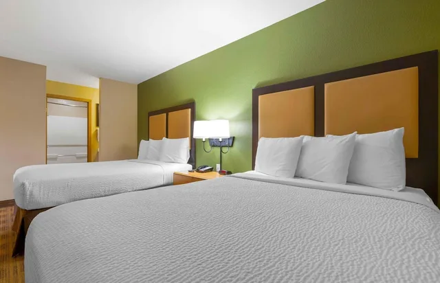 استوديو ديلوكس بسريرين كوين مع أريكة، Extended Stay America Suites Phoenix - Scottsdale 1/4