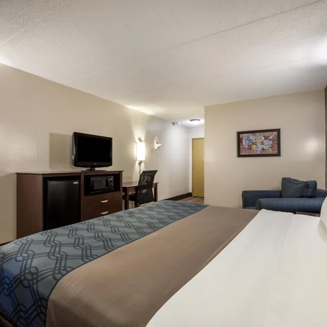 غرفة داخلية بسرير كينج، Econo Lodge Darien Lakes 5/6