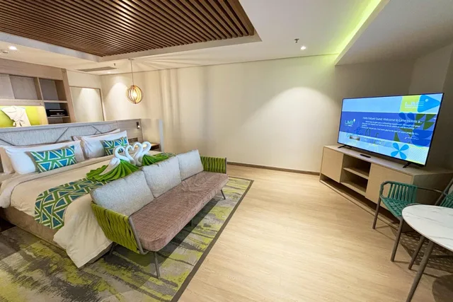 فيلا بمسبح خاص، Lime Resort Manila 4/7