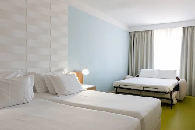 غرفة عائلية بسرير مزدوج، Legendary Porto Hotel 2/6