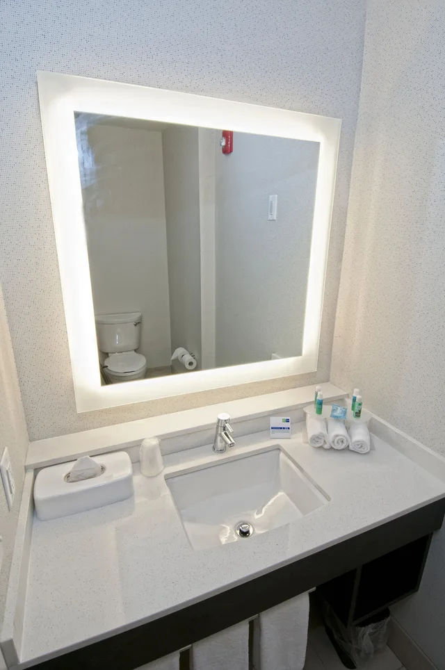 غرفة قياسية بسريرين كوين، Holiday Inn Express & Suites Johnstown 2/2