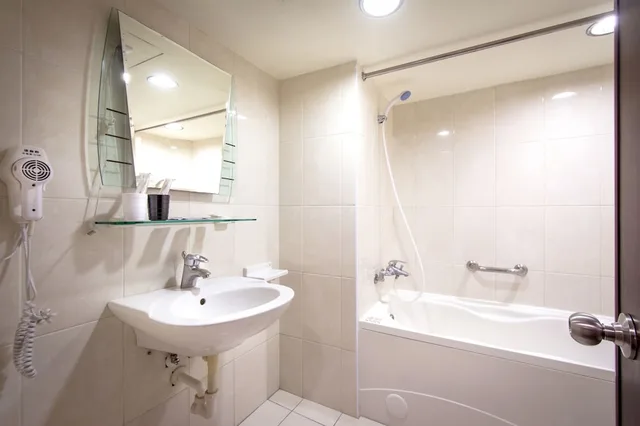 غرفة كلاسيكية رباعية بسريرين مزدوجين، Green World New World Hotel 7/7