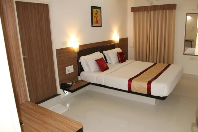 غرفة تنفيذية، HOTEL GRAND BEE 3/3