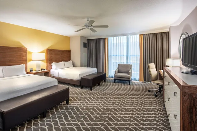 غرفة بسريرين كوين بإطلالة، Gaylord Palms Resort & Convention Center 1/2