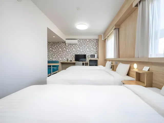 غرفة ثلاثية بثلاثة أسرّة للمدخنين، Tabino Hotel EXpress Narita 1/2