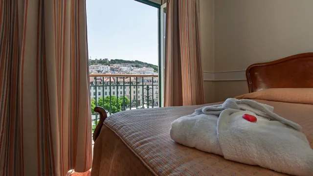غرفة قياسية بسرير مزدوج أو سريرين منفصلين، Metropole Hotel Lisbon 8/10