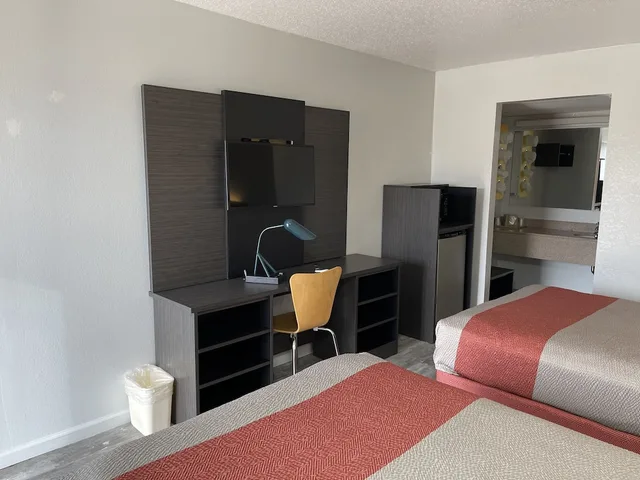غرفة قياسية بسريرين مزدوجين، Motel6 Dyersburg, TN 7/10
