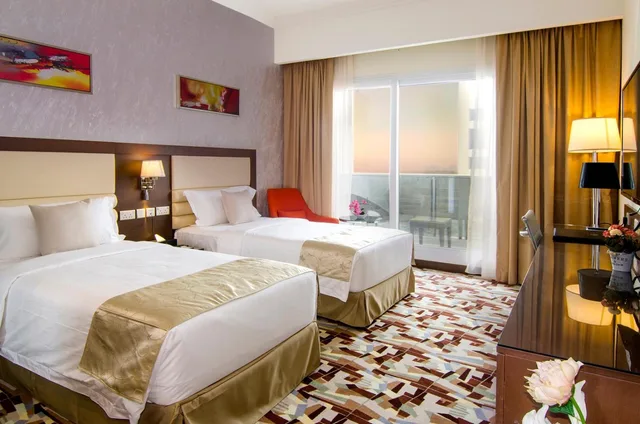غرفة بسريرين منفصلين بشرفة، Al Murooj Grand Hotel 3/4