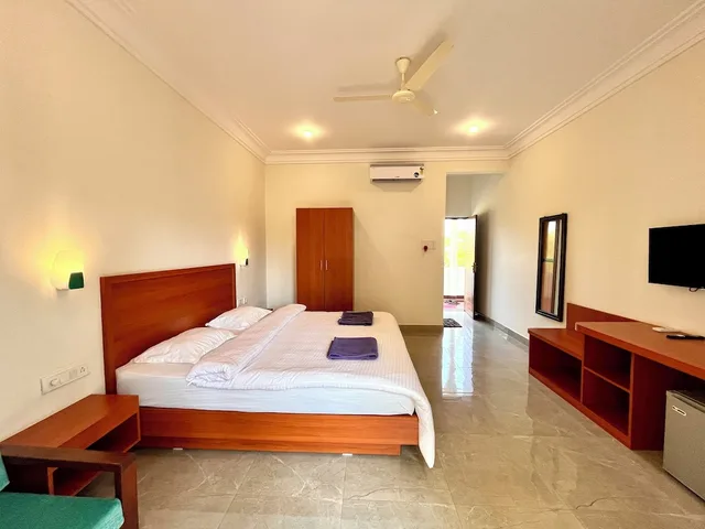 غرفة سوبيريور بسرير كينج بشرفة، Morjim Sunset Guesthouse 5/10