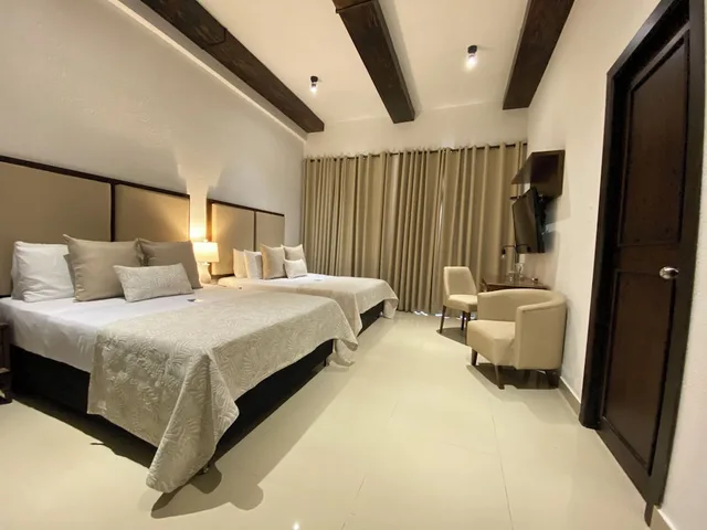 غرفة سوبيريور بثلاثة أسرّة، Hotel Dorado Plaza Centro Historico 1/5