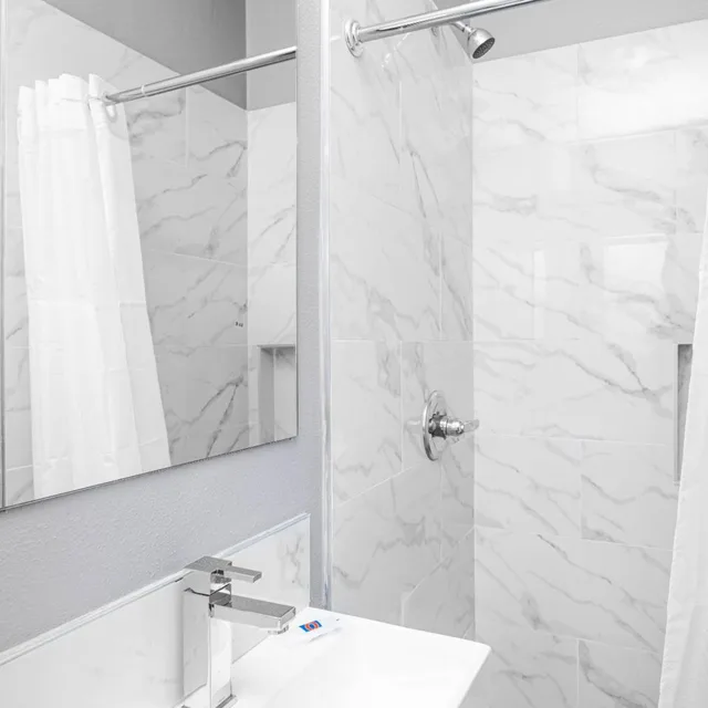 غرفة بسرير كوين، Motel6 San Pedro, CA – Port of Los Angeles 8/8