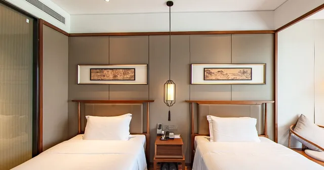 غرفة ديلوكس بسريرين منفصلين بإطلالة على الحديقة، Grand Skylight International Pingshan 2/4