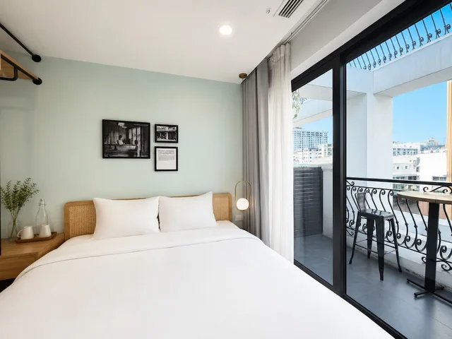 غرفة تنفيذية بسرير كينج بشرفة، Wilque Hotel Hanoi 1/10