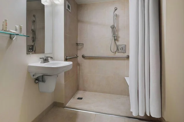 جناح جونيور بسرير كينج، Princeton Marriott At Forrestal 3/3
