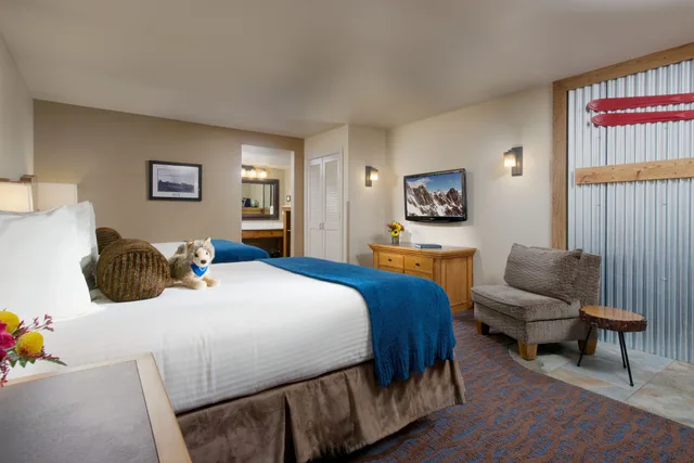 Room, 2 Queen Beds, Courtyard Area، Lexington Hotel At Jackson Hole Hotel Suites 4/6