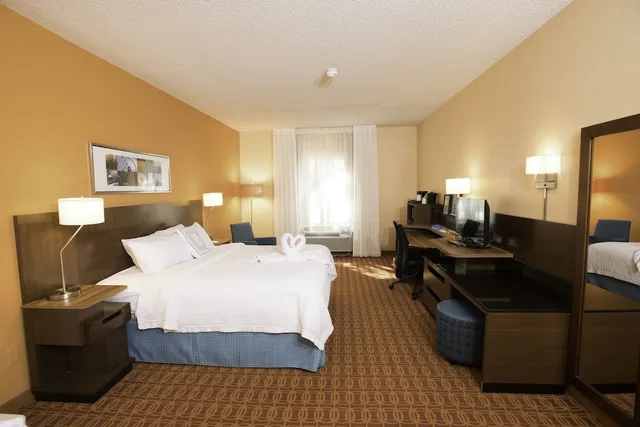 غرفة قياسية بسرير كينج، Fairfield Inn Suites Nashville Smyrna 1/6