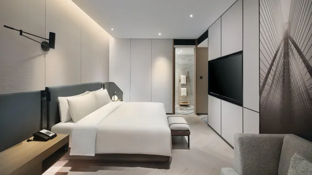 جناح بإطلالة على النهر بغرفة نوم واحدة في طابق مرتفع، Crowne Plaza Quanzhou Riverview 2/3