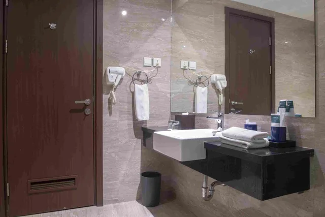 Aston, Suite، Aston Gorontalo Hotel & Convention Center 7/9