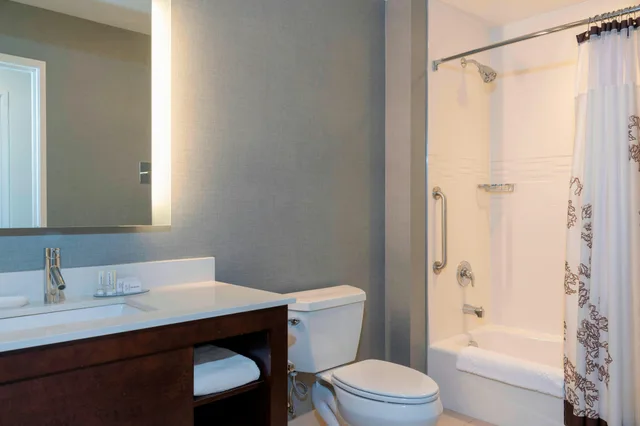 استوديو، RESIDENCE INN AKRON SOUTH/GREEN 3/4