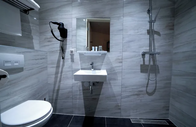 غرفة رباعية بأربعة أسرّة، Ma Airport Hotel 2/2