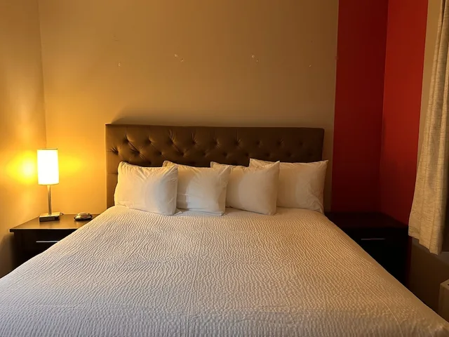 جناح استوديو بسرير كينج، Ramada by Wyndham Estevan 5/6