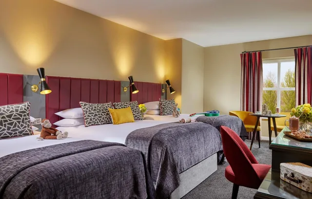 غرفة عائلية ثلاثية، Shannon Springs Hotel 3/4