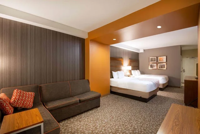غرفة ديلوكس بسريرين كوين، La Quinta Inn & Suites by Wyndham Durango 4/6