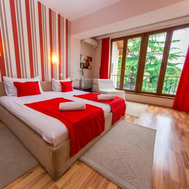 غرفة كومفورت بسرير مزدوج بشرفة، Hotel Pine 8/10