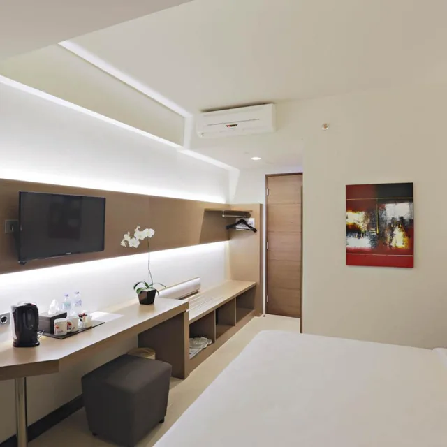 Superior, Double or Twin Bed, Euphoria Hotel 6/7