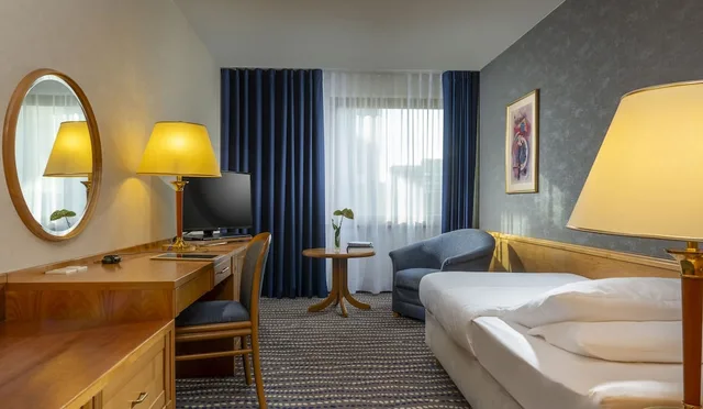 غرفة كلاسيكية مفردة بسرير مزدوج، MARITIM HOTEL MAGDEBURG 5/7