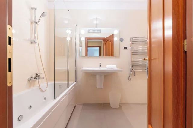 2 Bedrooms, Superior, Apartment, 2 King Beds, Balcony, THE RESIDENCE 4/5