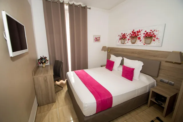 غرفة قياسية بسرير مزدوج، Hotel Parisien 4/6