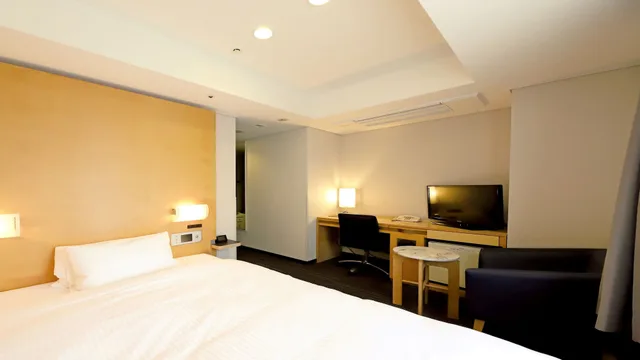 غرفة سوبيريور بسرير كوين، Smile Hotel Osaka Yotsubashi 1/8