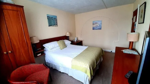 Standard, Double Bed, Rivelyn Hotel 5/7
