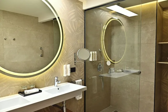 جناح جونيور بسرير مزدوج بإطلالة على الحديقة، Riu Palace Peninsula All Inclusive 5/6