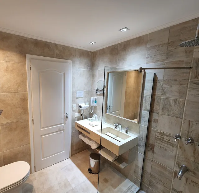 غرفة ثلاثية، Xelena Hotel and Suites 8/8