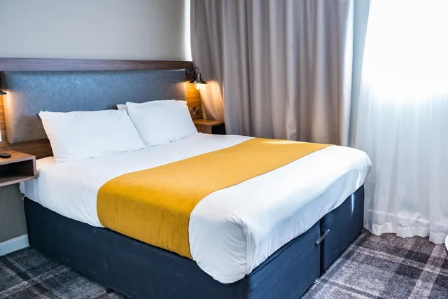 غرفة قياسية بسرير مزدوج، Almondsbury Interchange Hotel 4/8