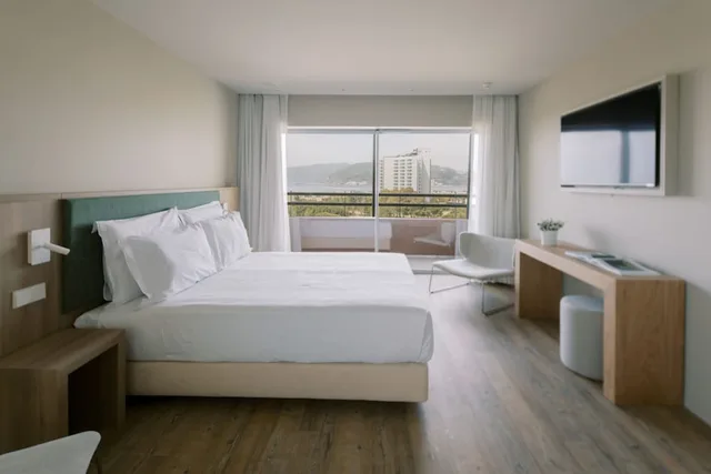 1 Bedroom, Premium, Apartment, River View, The Pearl Troia 1/7