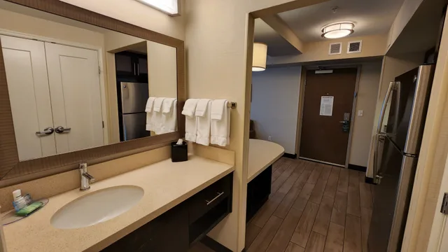 جناح بسرير كينج بغرفة نوم واحدة، Staybridge Suites Denver Downtown 6/7